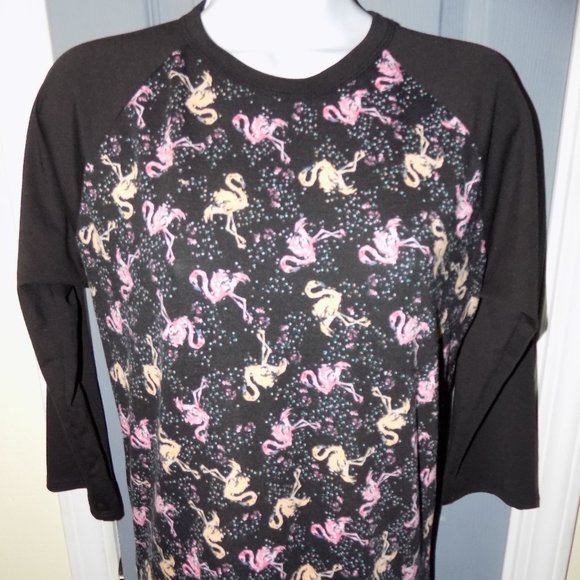 LuLaRoe Black Randy Tee Shirt W/Flamingo Print - Picture 2 of 3